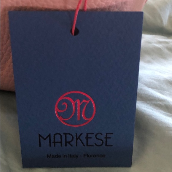 🎁NWT Italian leather tan crossbody bag🎁 - Picture 2 of 6